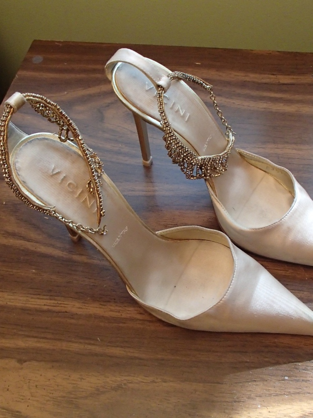 Heels with embellishment Size 39
